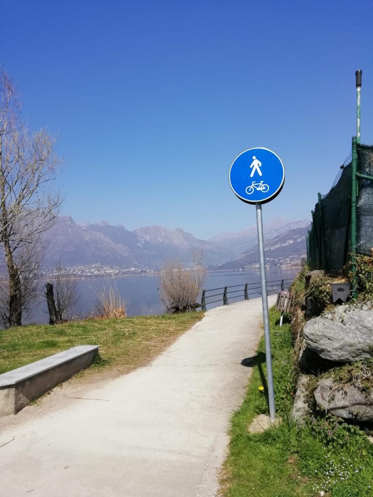 La Poesia Del Lago Oggiono Bagian luar foto